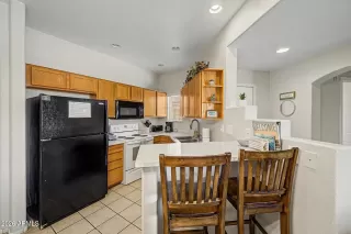 Photo #3: 7026146 Listing 