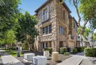 Photo #5: 7026150 Listing 