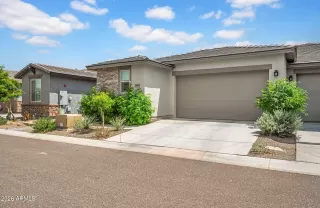 Photo #2: 7026184 Listing
