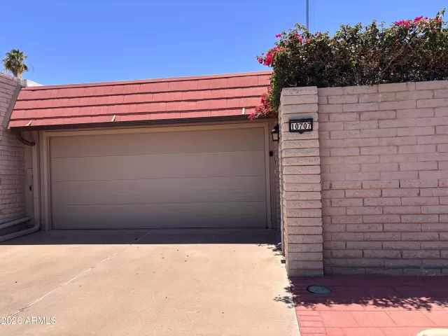 MLS: 7026422 Condo For Sale