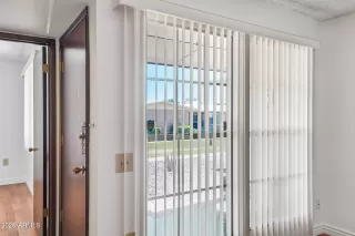 Photo #3: 7026454 Listing 