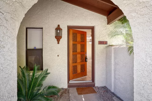 MLS: 7026678 Condo For Sale