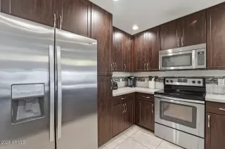Photo #4: 7026701 Listing 