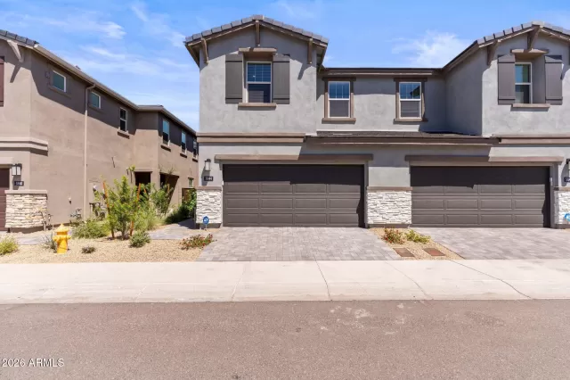 MLS: 7026756 Condo For Sale