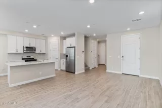 Photo #4: 7026756 Listing 