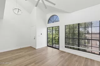 Photo #2: 7026825 Listing