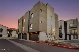 Photo #2: 7026843 Listing