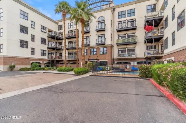 MLS: 7026955 Condo For Sale