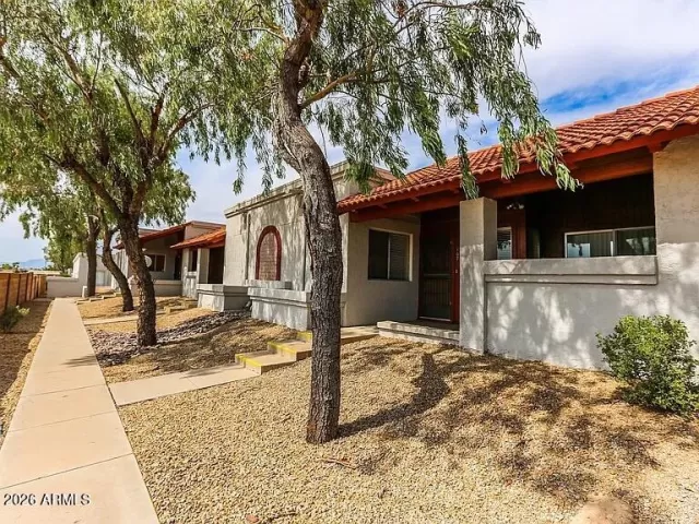 MLS: 7027118 Condo For Sale