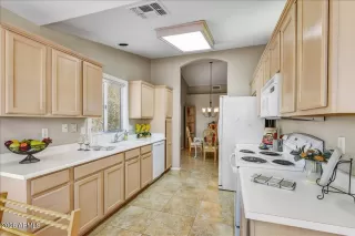 Photo #5: 7027159 Listing