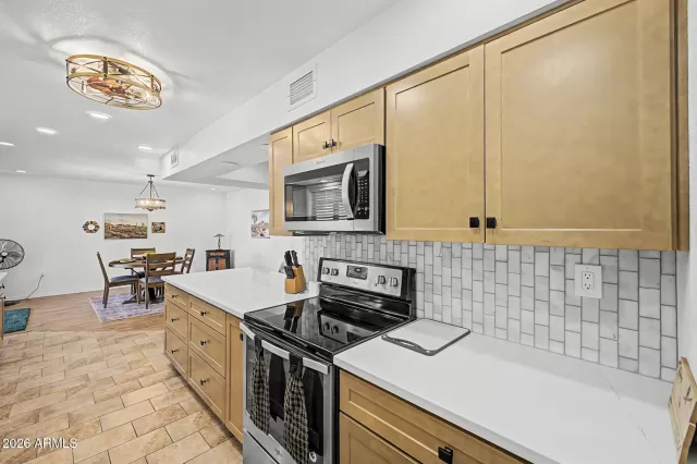 MLS: 7027443 Condo For Sale