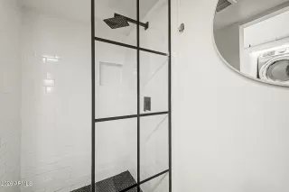 Photo #3: 7027446 Listing