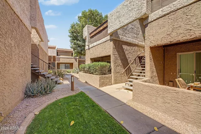 MLS: 7027591 Condo For Sale