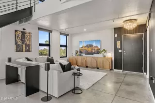 Photo #3: 7027613 Listing 