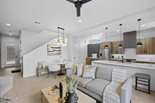 Photo #3: 7027620 Listing