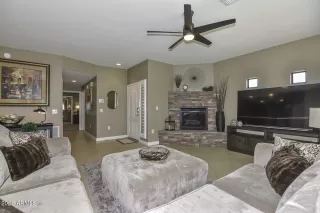 Photo #4: 7027636 Listing