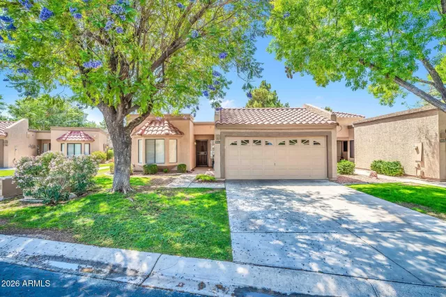 MLS: 7028035 Condo For Sale