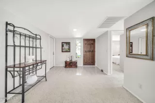 Photo #5: 7028035 Listing