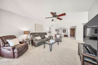 Photo #6: 7028035 Listing