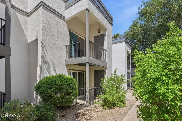 MLS: 7028352 Condo For Sale