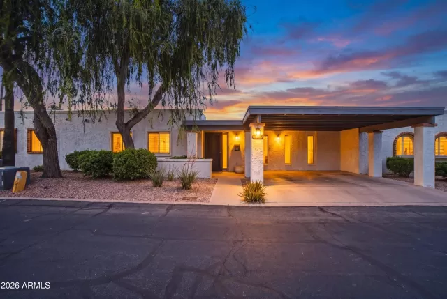 MLS: 7028435 Condo For Sale