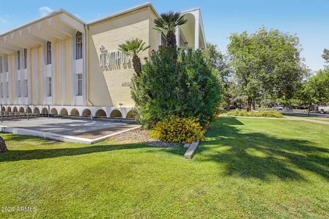 MLS: 7028436 Condo For Sale