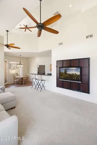 Photo #4: 7028632 Listing