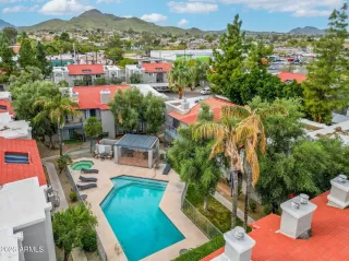Photo #1: 7028725 Listing 