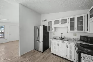 Photo #6: 7028741 Listing 
