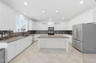 Photo #2: 7028830 Listing 