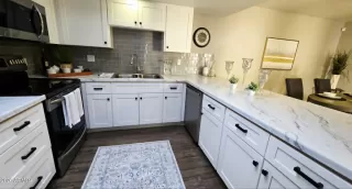 Photo #1: 7028868 Listing 