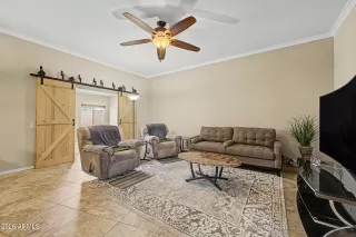 Photo #6: 7028870 Listing 
