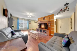 Photo #2: 7029145 Listing 