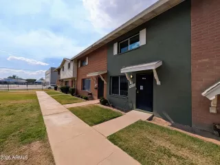Photo #2: 7029292 Listing 