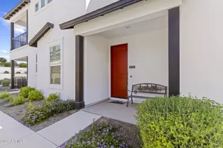 Photo #3: 7029378 Listing