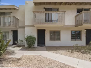 More Details about MLS # 7029694 : 1402 E OSBORN ROAD 2#2