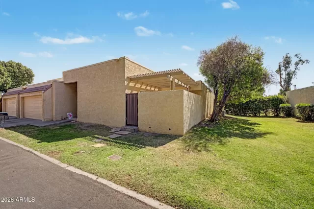 MLS: 7029724 Condo For Sale
