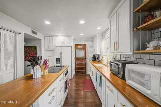 Photo #6: 7029734 Listing 