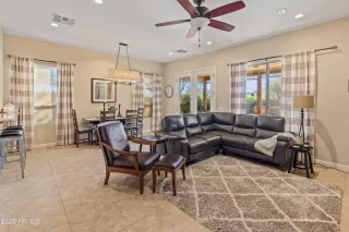Photo #3: 7029812 Listing
