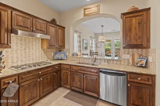 Photo #4: 7029812 Listing