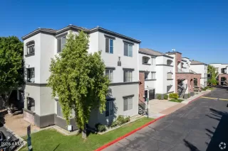 Photo #1: 7029825 Listing 
