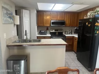 Photo #6: 7030019 Listing
