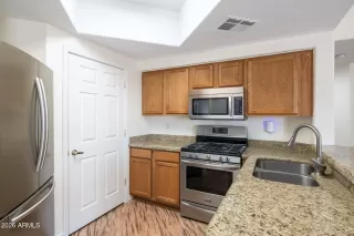 Photo #4: 7030166 Listing 