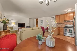Photo #6: 7030304 Listing