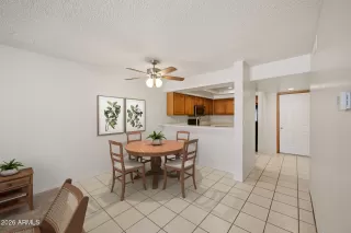Photo #5: 7030600 Listing