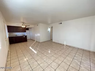 Photo #4: 7030788 Listing