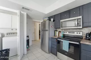 Photo #4: 7030859 Listing