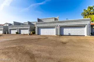 Photo #4: 7031002 Listing