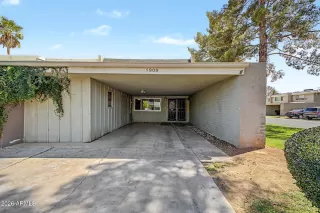 Photo #1: 7031046 Listing