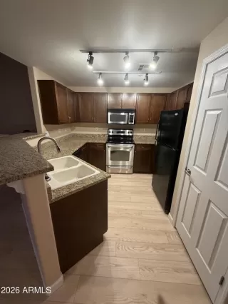 Photo #4: 7031102 Listing